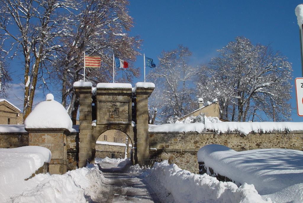 Hotel Et Residence Le Clos Cerdan Mont-Louis Dış mekan fotoğraf