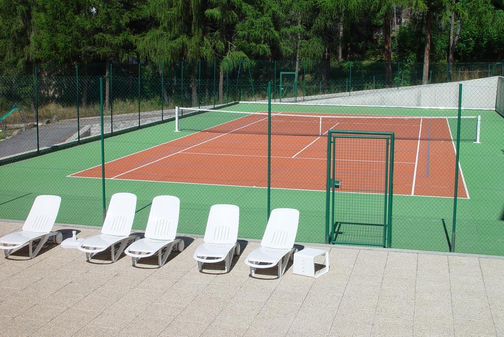 Hotel Et Residence Le Clos Cerdan Mont-Louis Dış mekan fotoğraf